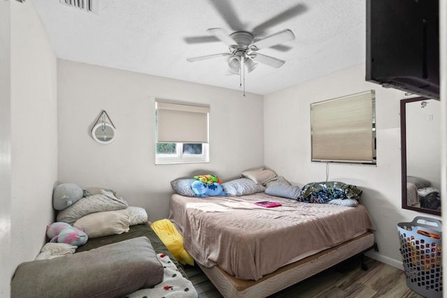 1446 W JENNINGS Street, Lantana, FL 33462