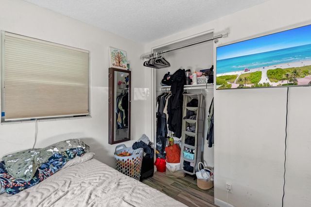 1446 W JENNINGS Street, Lantana, FL 33462