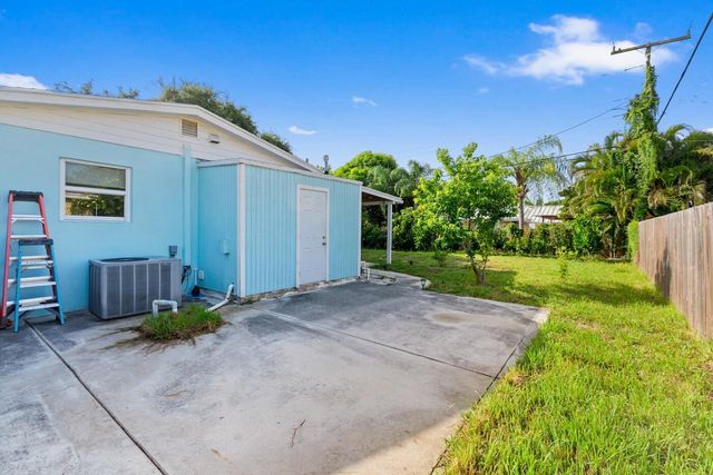 1446 W JENNINGS Street, Lantana, FL 33462