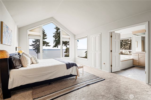 9673 NE Pilot Court, Kingston, WA 98346