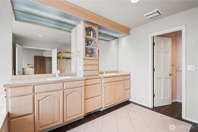 9673 NE Pilot Court, Kingston, WA 98346