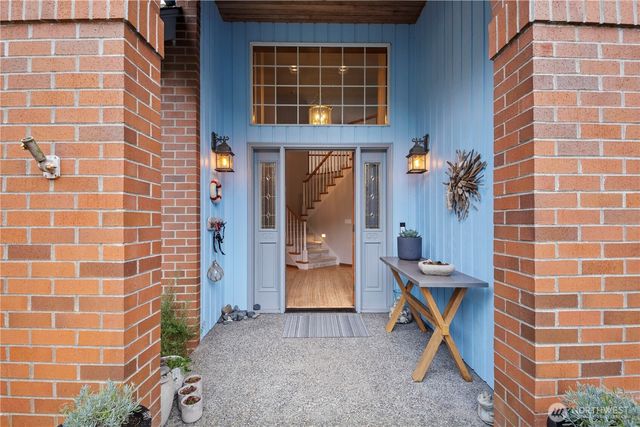 9673 NE Pilot Court, Kingston, WA 98346