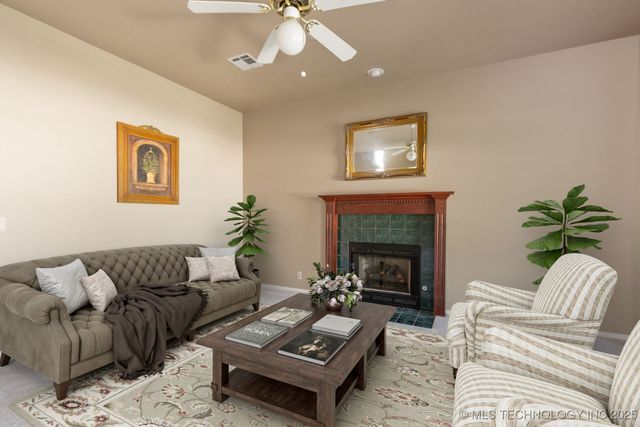 4805 W Commercial Street, Broken Arrow, OK 74012