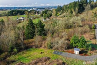 208 Sanderson Road, Chehalis, WA 98532