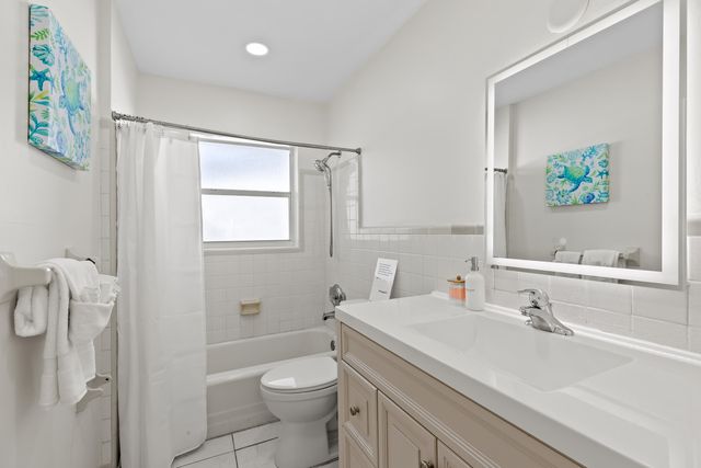 1761 NE 55th Street 3, Fort Lauderdale, FL 33334