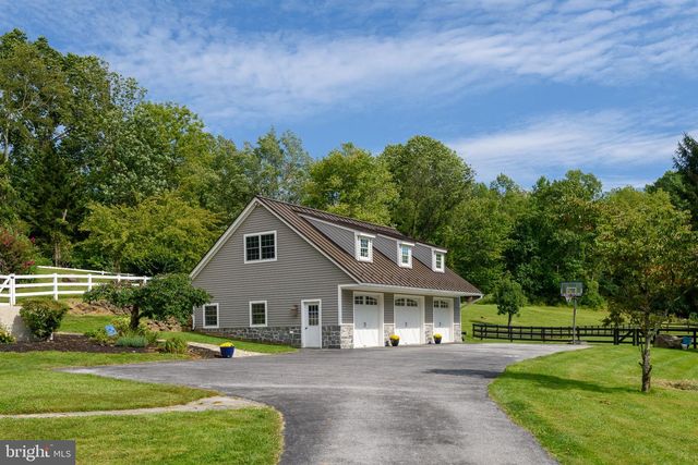 62 WALNUT BANK RD, Glenmoore, PA 19343