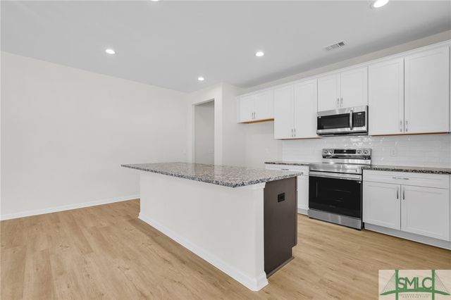 115 Kenwood Circle, Savannah, GA 31302