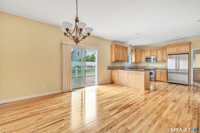 36 Pawtucket Avenue, Shelton, CT 06484