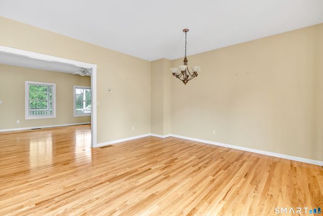 36 Pawtucket Avenue, Shelton, CT 06484