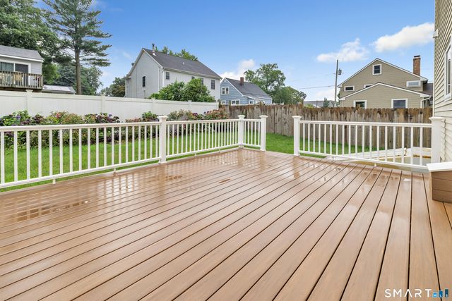 36 Pawtucket Avenue, Shelton, CT 06484