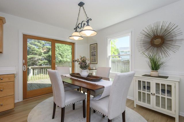 519 Greenfield DRIVE, Grafton, WI 53024