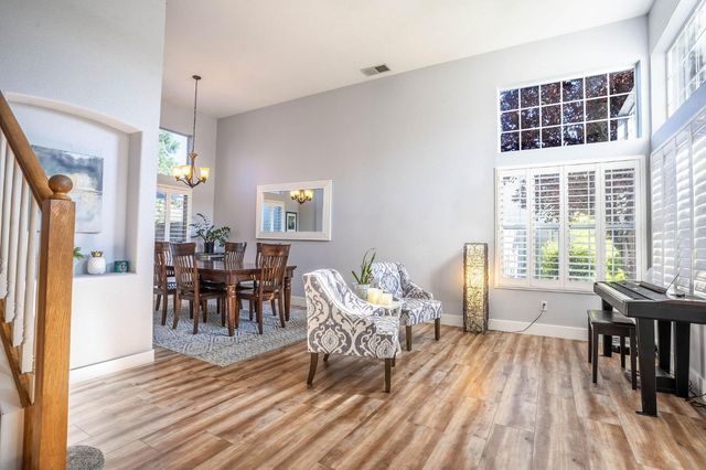 5013 Bradford Dr, Rocklin, CA 95765