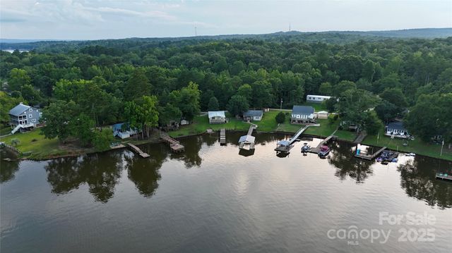 2458 Cottage Lane, Liberty Hill, SC 29074