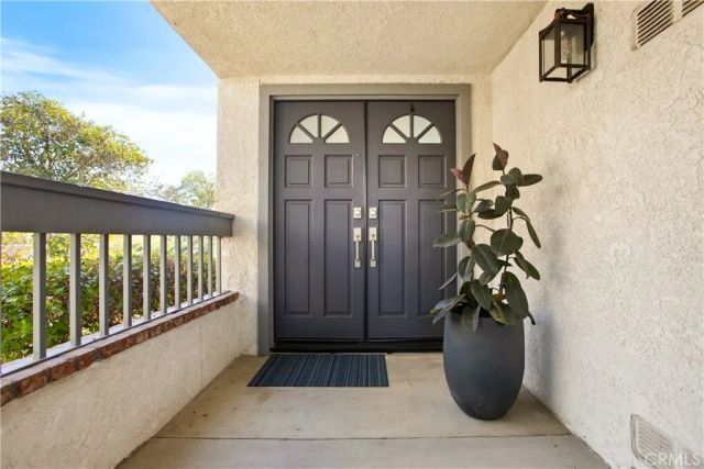 24522 Windsor C, Valencia, CA 91355