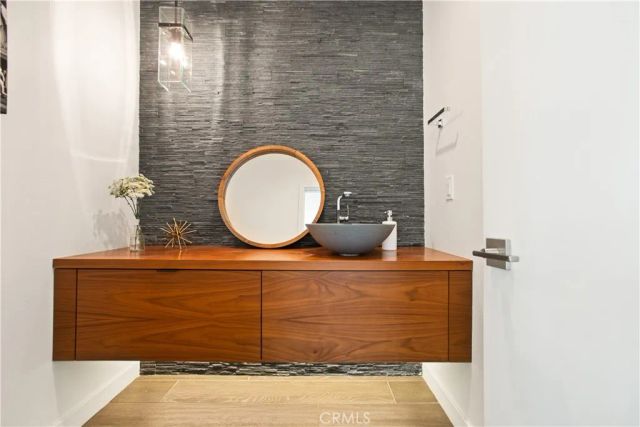 24522 Windsor C, Valencia, CA 91355