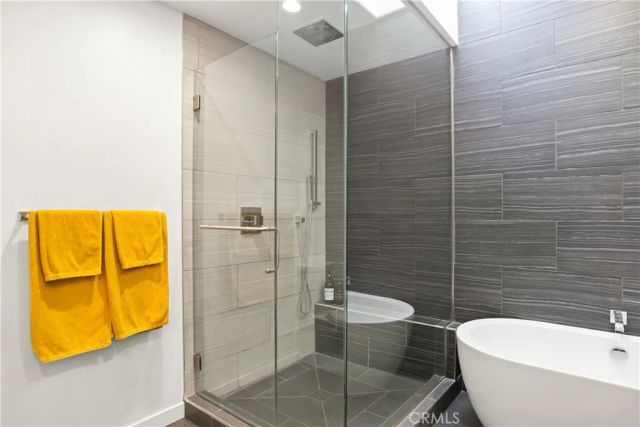 24522 Windsor C, Valencia, CA 91355