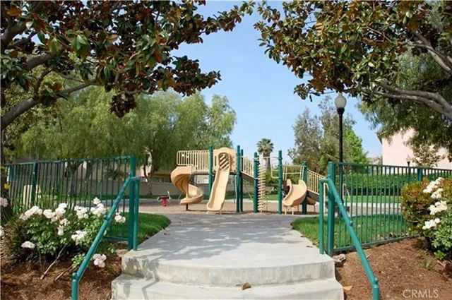 922 Pala Mesa, Corona, CA 92879