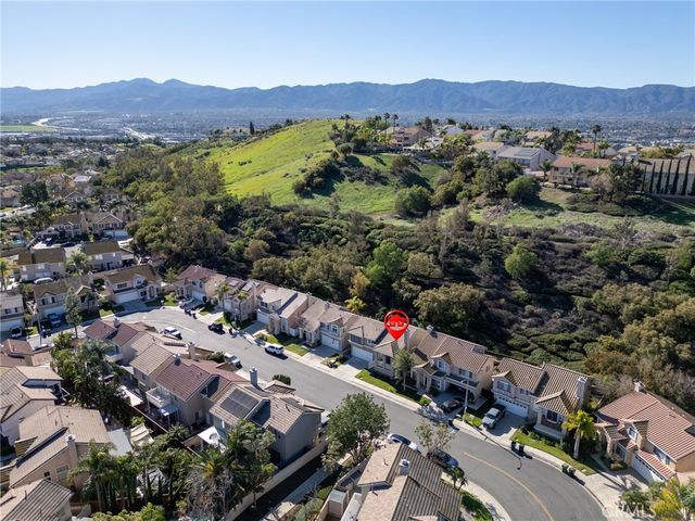 922 Pala Mesa, Corona, CA 92879