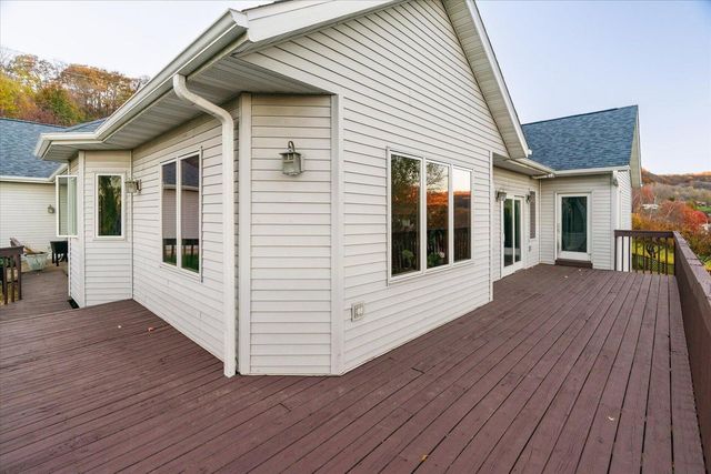 726 N 4th Street, La Crescent, MN 55947