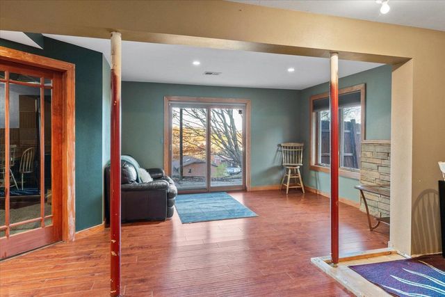 726 N 4th Street, La Crescent, MN 55947