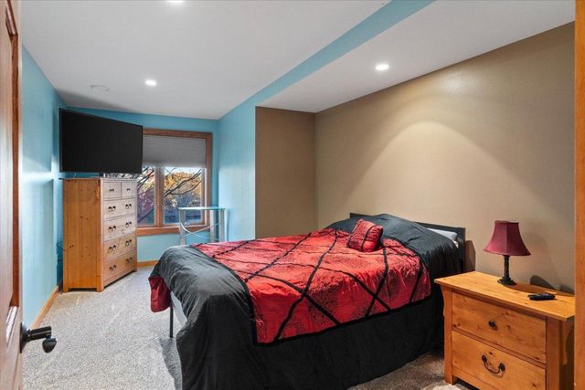 726 N 4th Street, La Crescent, MN 55947