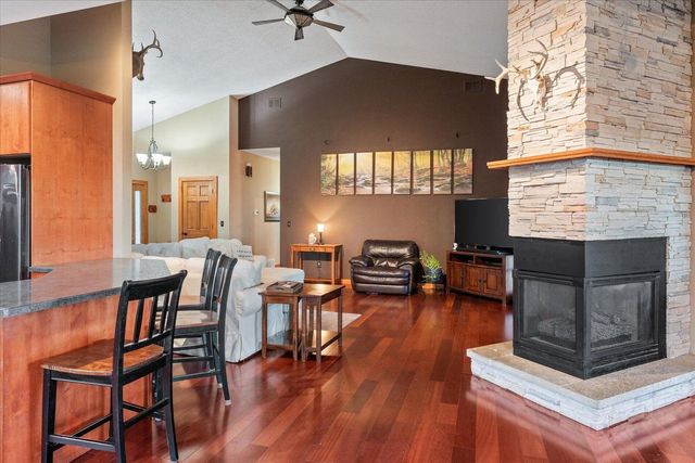 726 N 4th Street, La Crescent, MN 55947