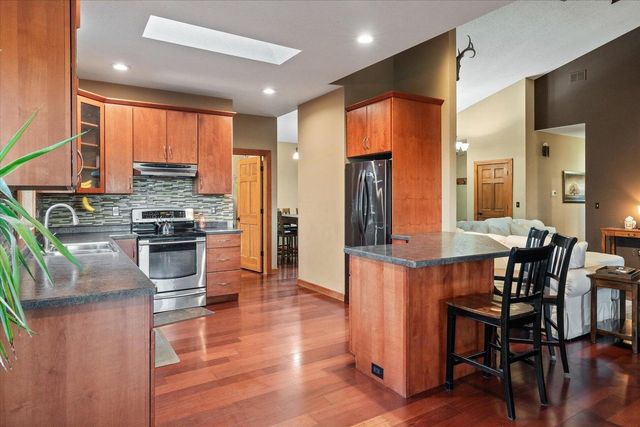 726 N 4th Street, La Crescent, MN 55947