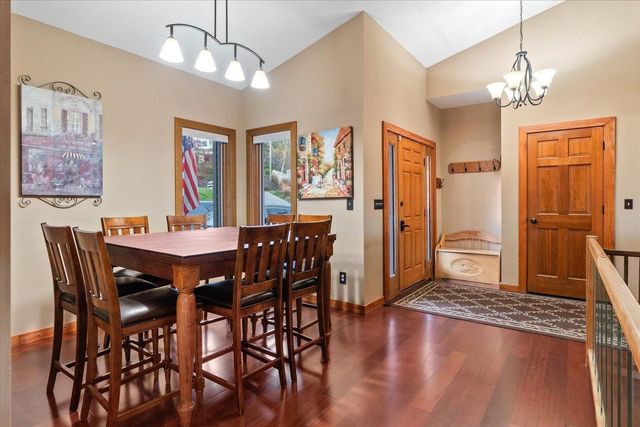 726 N 4th Street, La Crescent, MN 55947