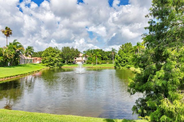 117 Hidden Hollow Drive, Palm Beach Gardens, FL 33418