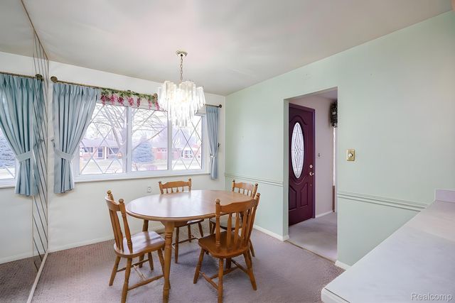 5121 McKinley Road, Warren, MI 48091