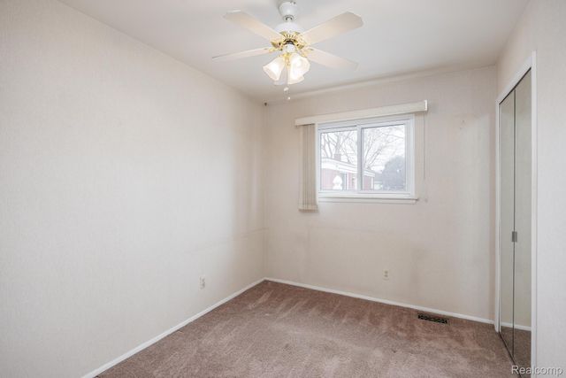 5121 McKinley Road, Warren, MI 48091