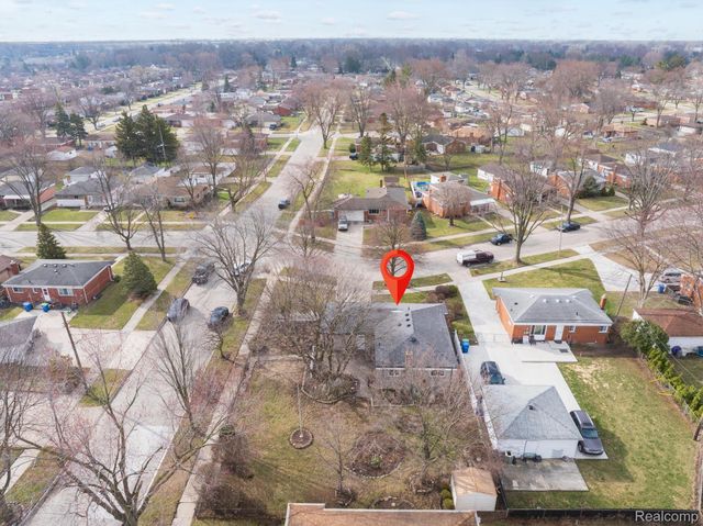 5121 McKinley Road, Warren, MI 48091