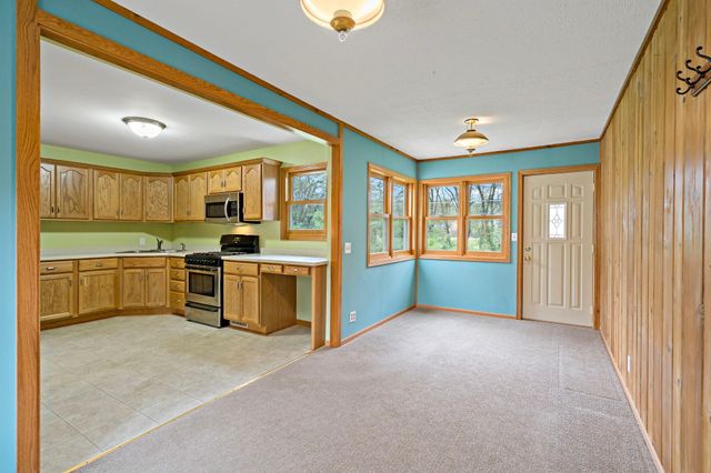 56 East Road, Circle Pines, MN 55014