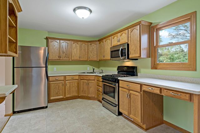 56 East Road, Circle Pines, MN 55014