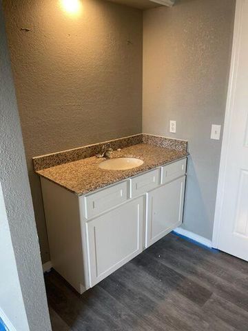 8112 NW 78th Terrace, Oklahoma City, OK 73132