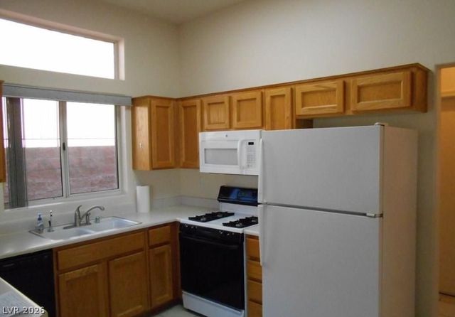 10313 Long Leaf Place, Las Vegas, NV 89134
