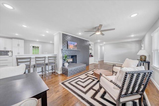 1531 Coral Ridge RD, Roanoke, VA 24018