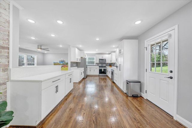 1531 Coral Ridge RD, Roanoke, VA 24018
