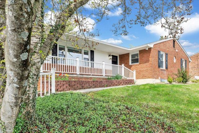 1531 Coral Ridge RD, Roanoke, VA 24018