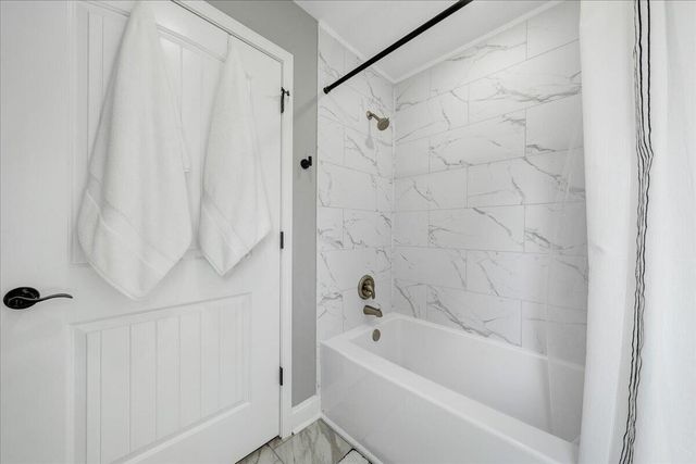 1531 Coral Ridge RD, Roanoke, VA 24018
