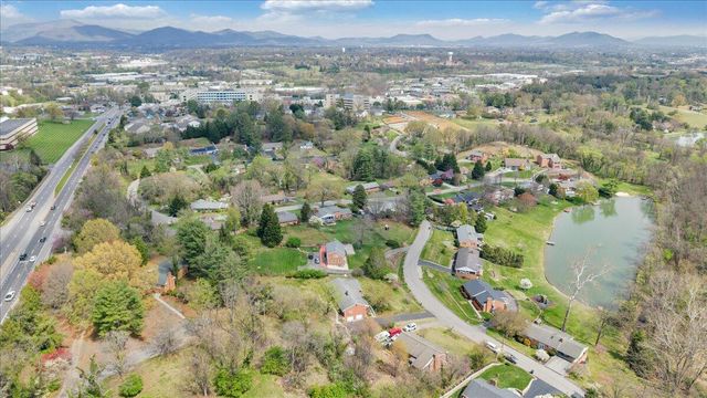 1531 Coral Ridge RD, Roanoke, VA 24018
