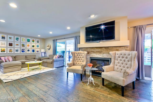 8249 E REDWING Road, Scottsdale, AZ 85250