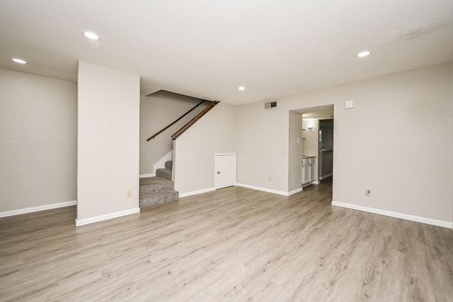 3901 Woodchase Drive 48, Houston, TX 77042