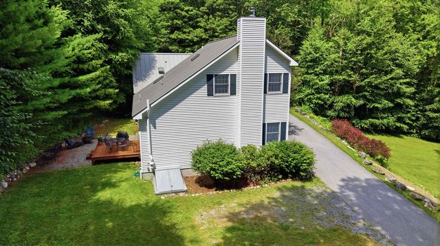 386 Farm Road, Arlington, VT 05250