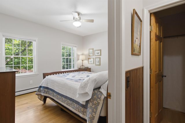 386 Farm Road, Arlington, VT 05250