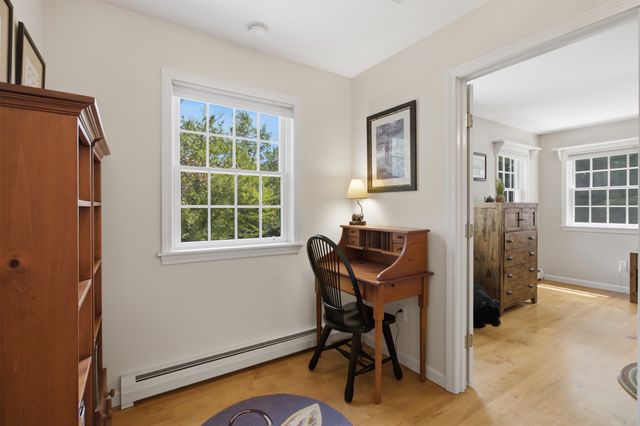 386 Farm Road, Arlington, VT 05250