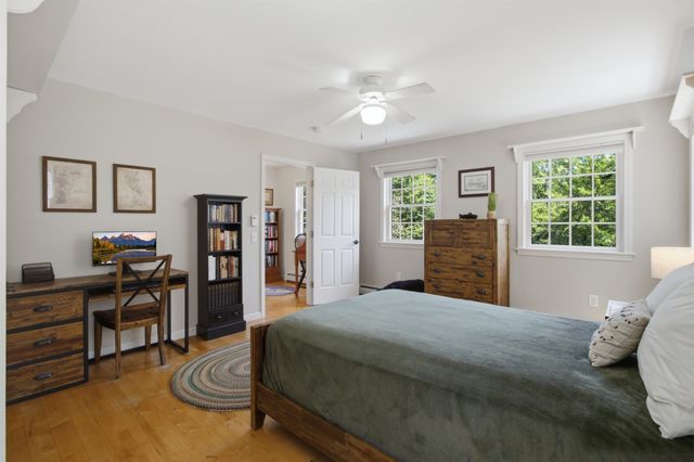 386 Farm Road, Arlington, VT 05250
