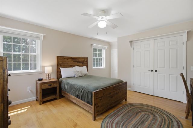 386 Farm Road, Arlington, VT 05250