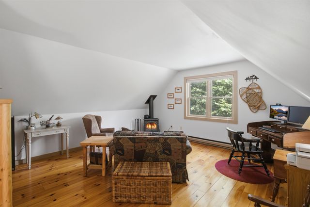 386 Farm Road, Arlington, VT 05250