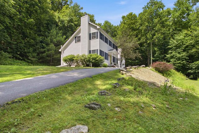 386 Farm Road, Arlington, VT 05250